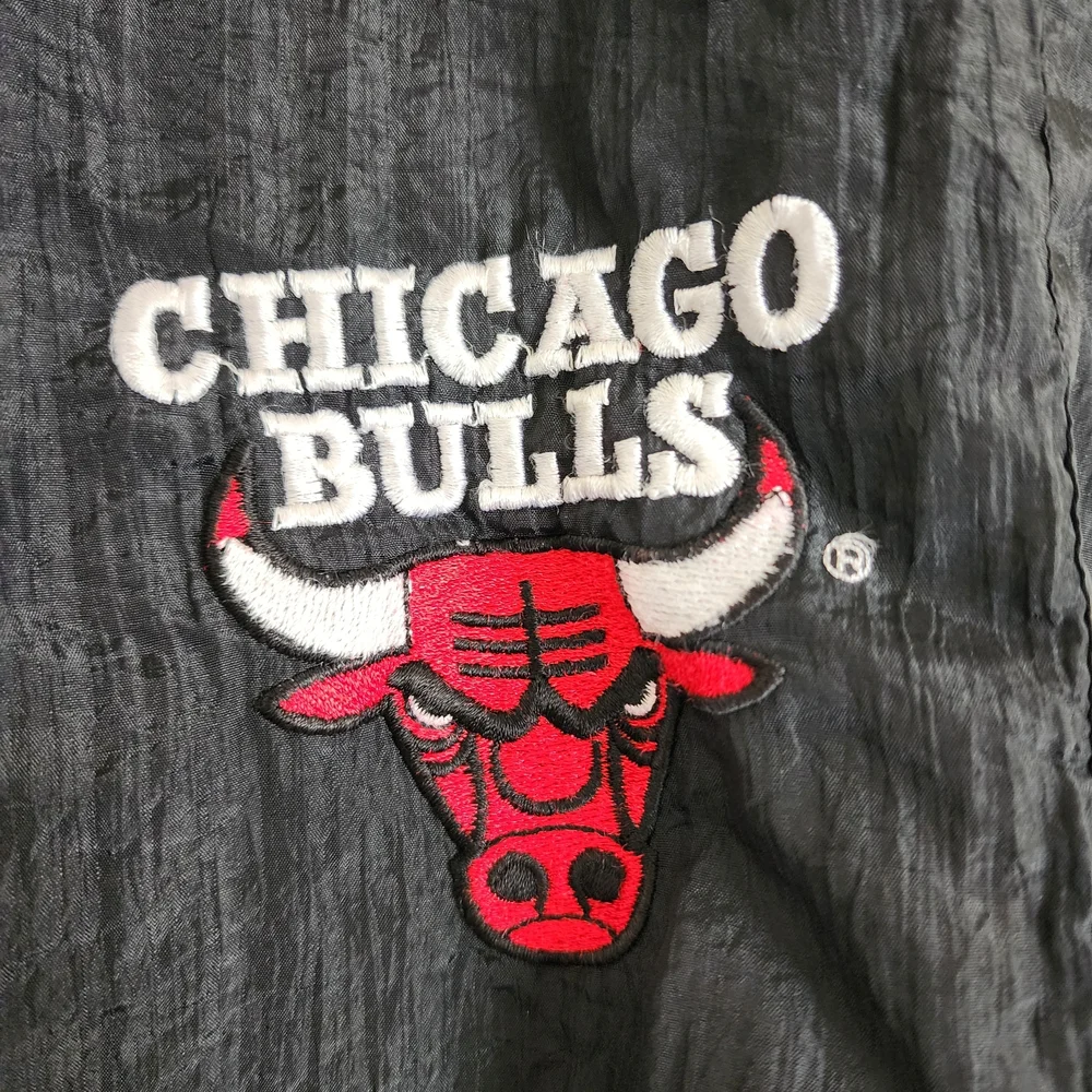Vintage 90s STARTER Chicago Bulls Nylon Windbreaker Pants Black Youth 8